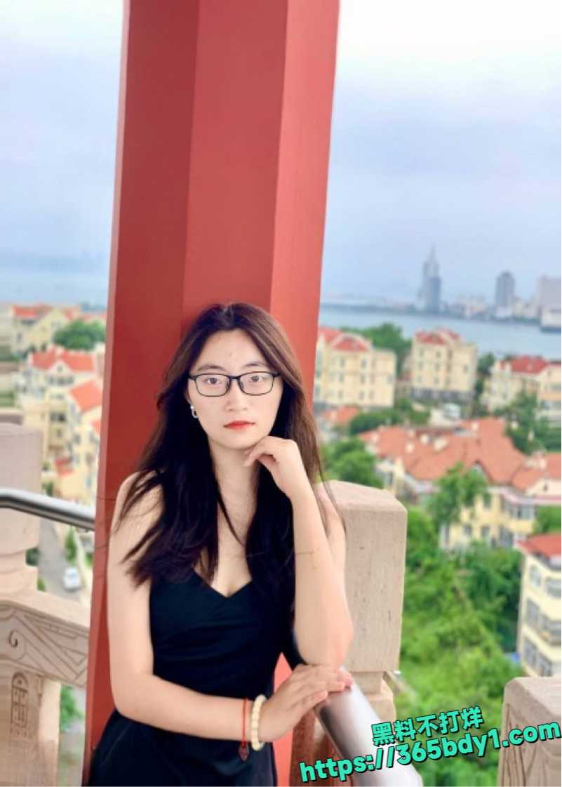 眼睛妹 私密自拍视频被海王渣男曝光3