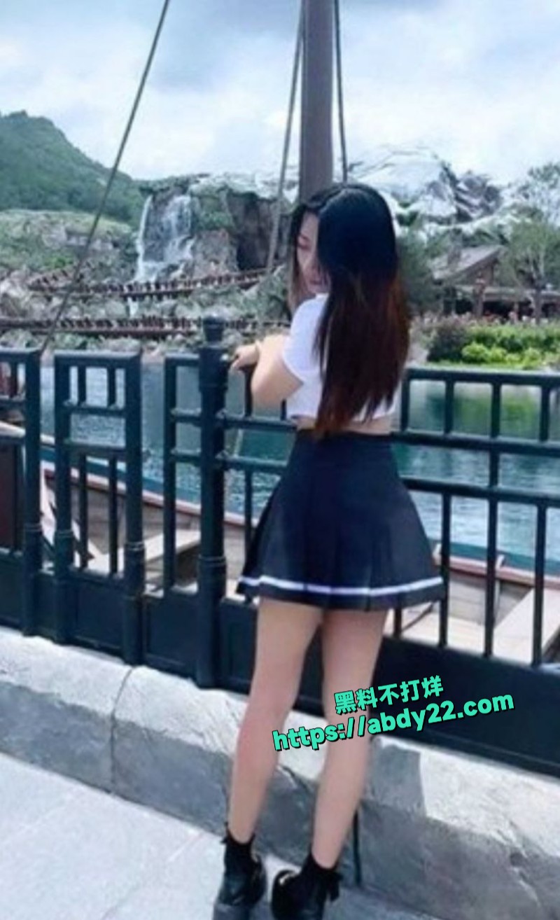 高颜值御姐正妹刘雅轩1