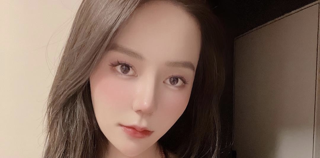 抖音 水蜜桃（桃桃“） D奶真空紫色睡衣诱惑直播