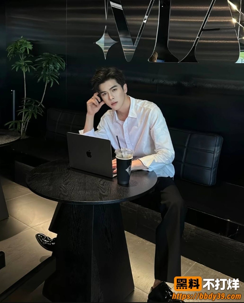 韩安冉曝宋浩然被包养 20
