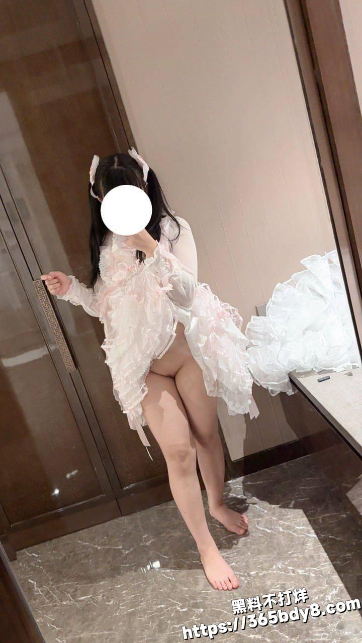高中生嫩妹私拍21