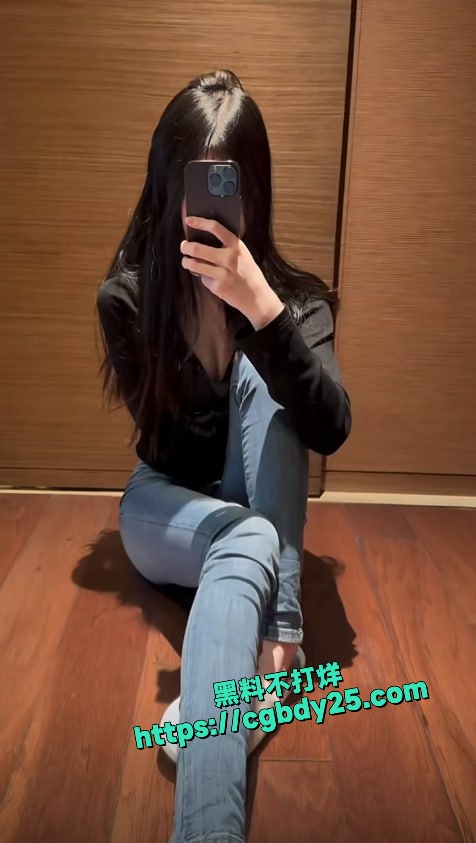 抖音网红白皙高颜值美少女缪缪BB不雅视频泄密5