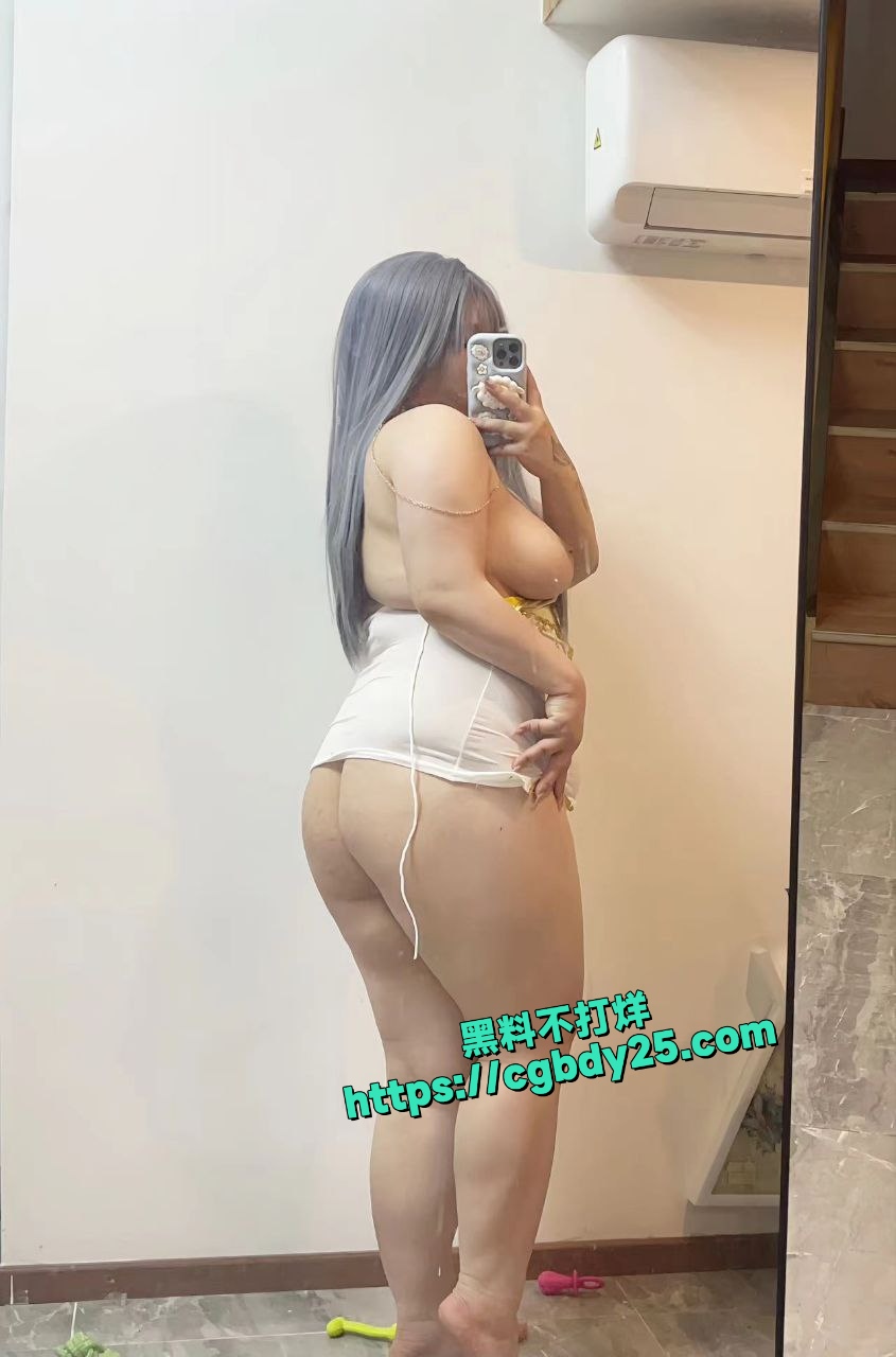 推特极品大奶巨乳福利姬白小迷38