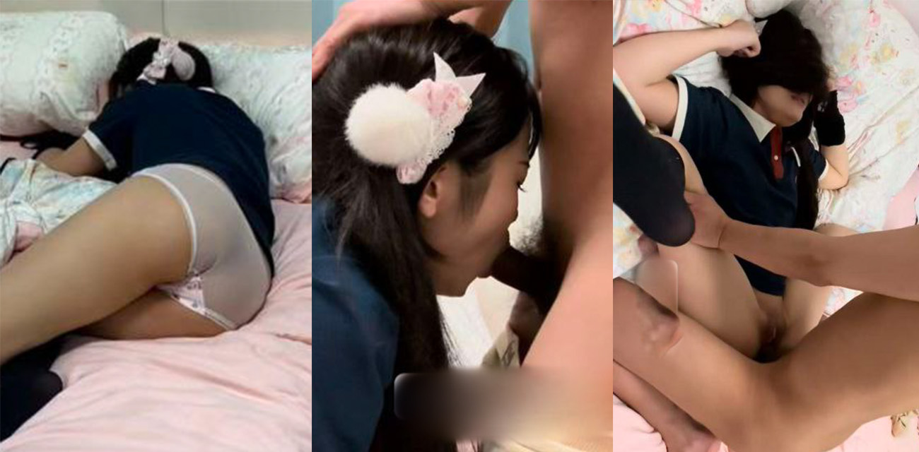 父女激情乱伦大片 趁老婆睡着跑到女儿房间操得女儿腿发抖