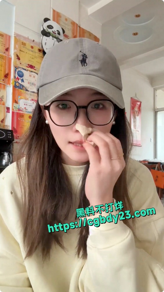 奶奶送两个妹妹上学被车撞死9