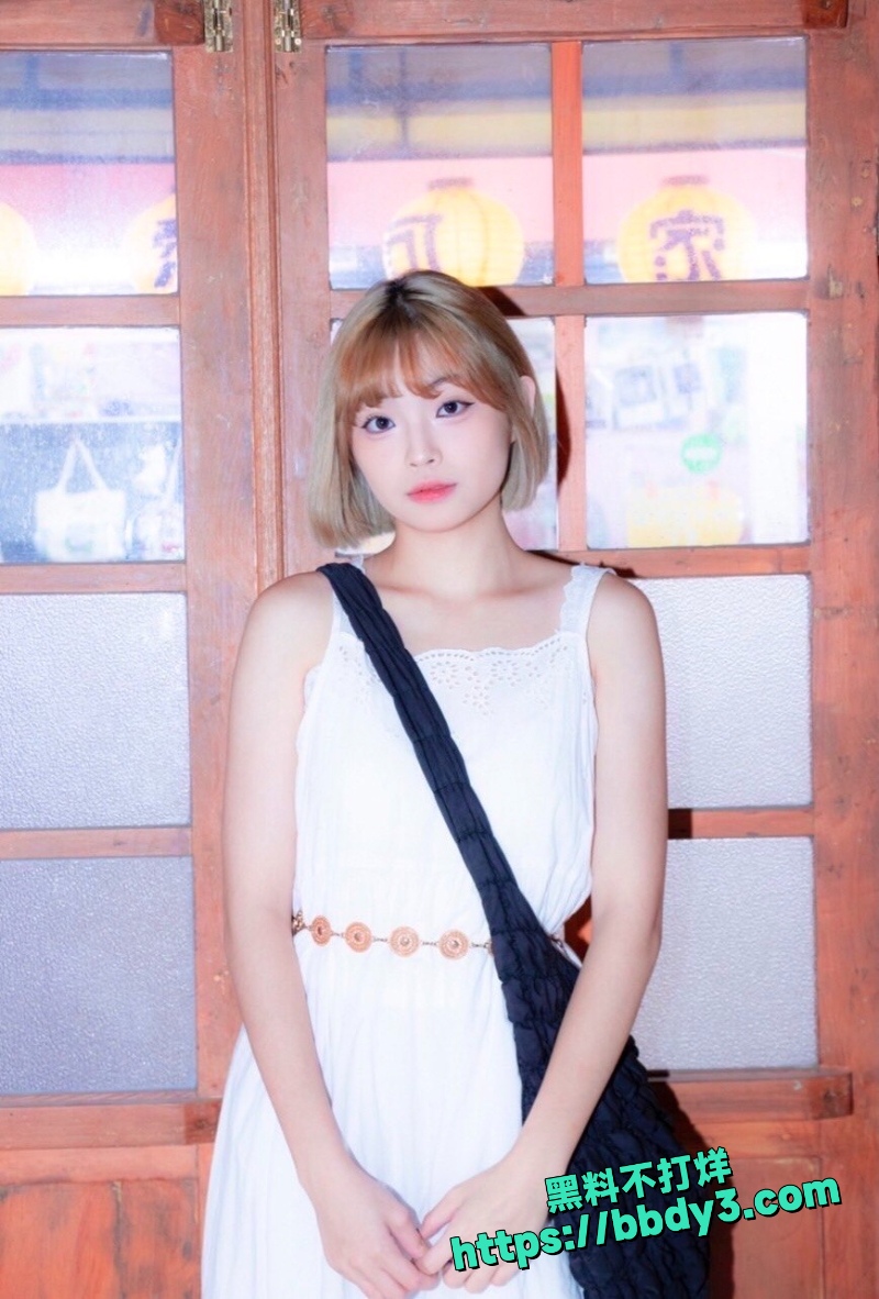 短发网美 5