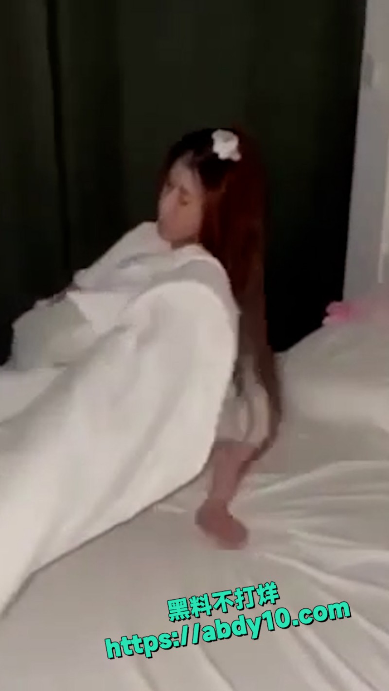 香港六公馆老板娘遭捉奸在床 18