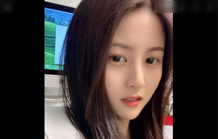 女友平时端庄贤淑 一上床秒变荡妇 就喜欢她这股子反差劲儿 享受就完事了