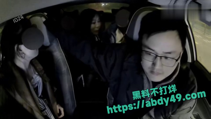 反差塑料姐妹花 7