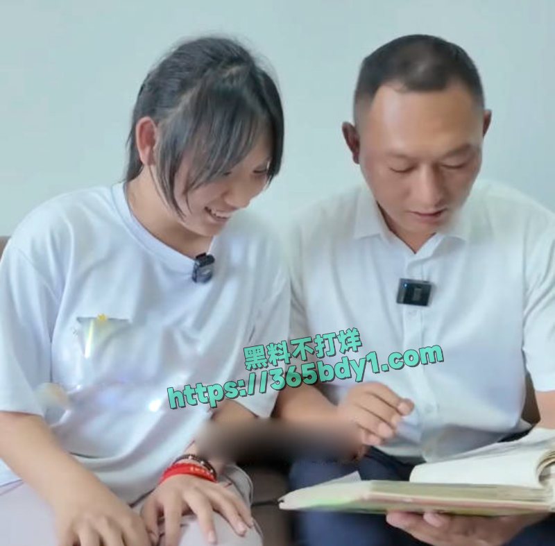 2025吉林省唯一空军女飞行学员刘忆北斜眼问题遭广大网友质疑8