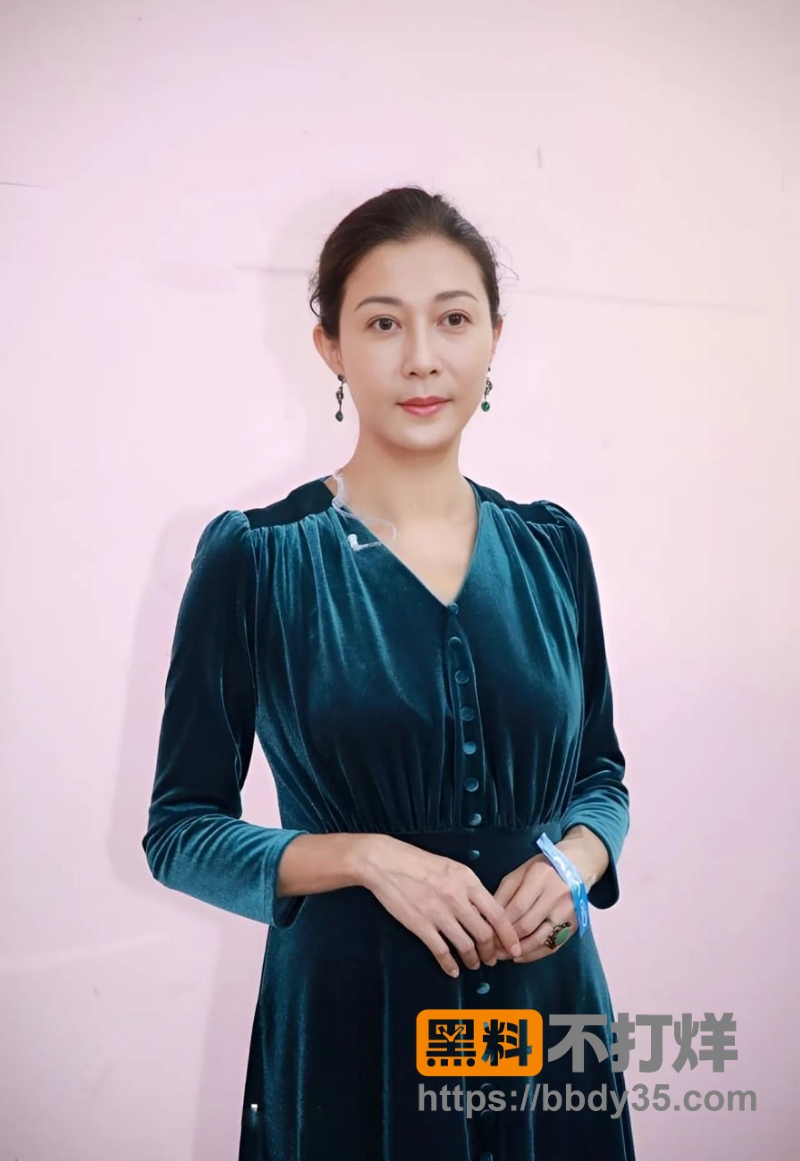 吴绮莉直播公开成龙拒认吴卓林细节 6