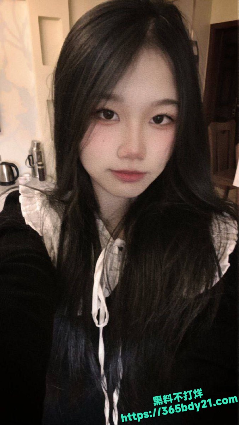 李慧佳修手机泄露大量不雅图片视频 29