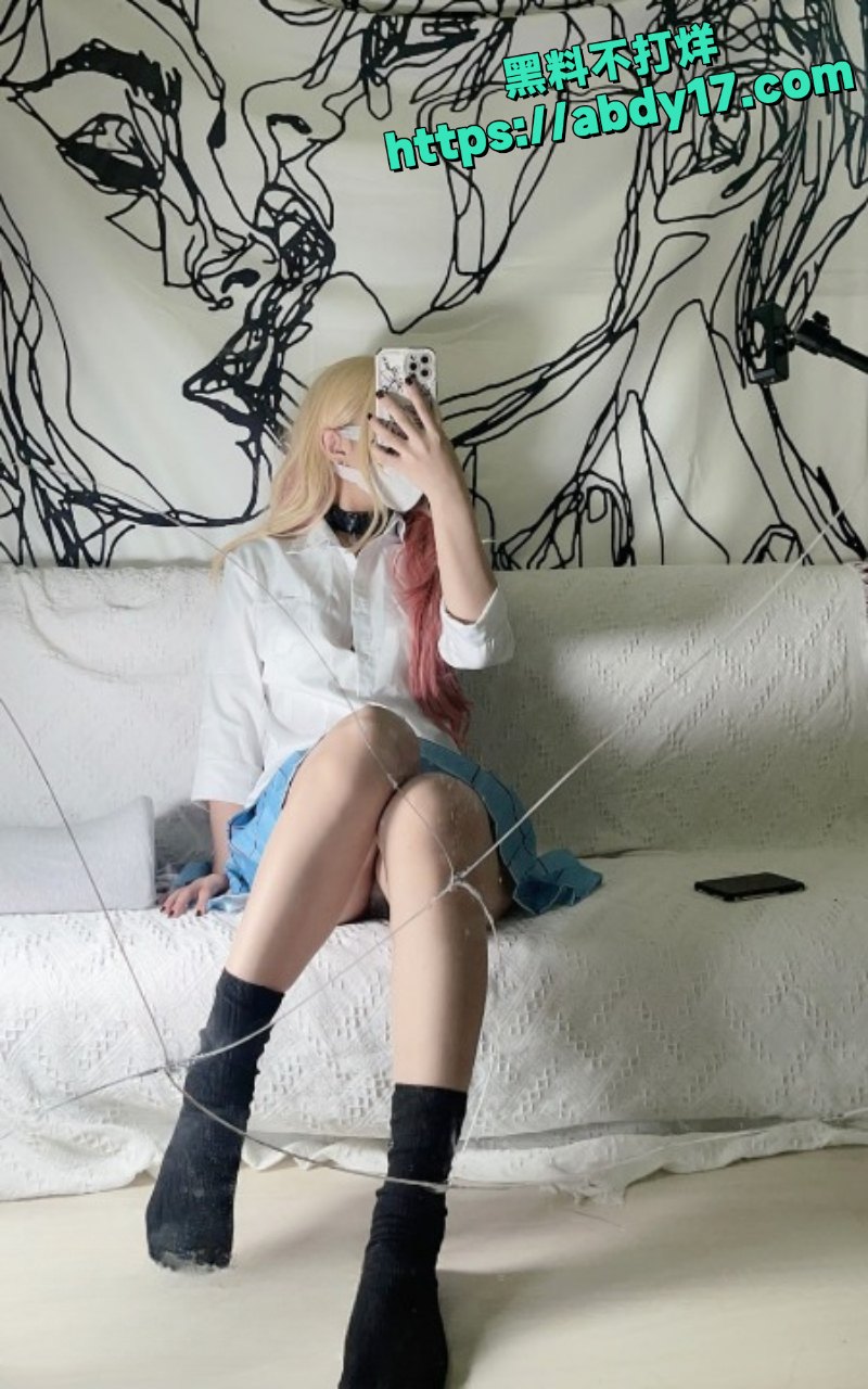 你的KK大屌炮机自慰视频7