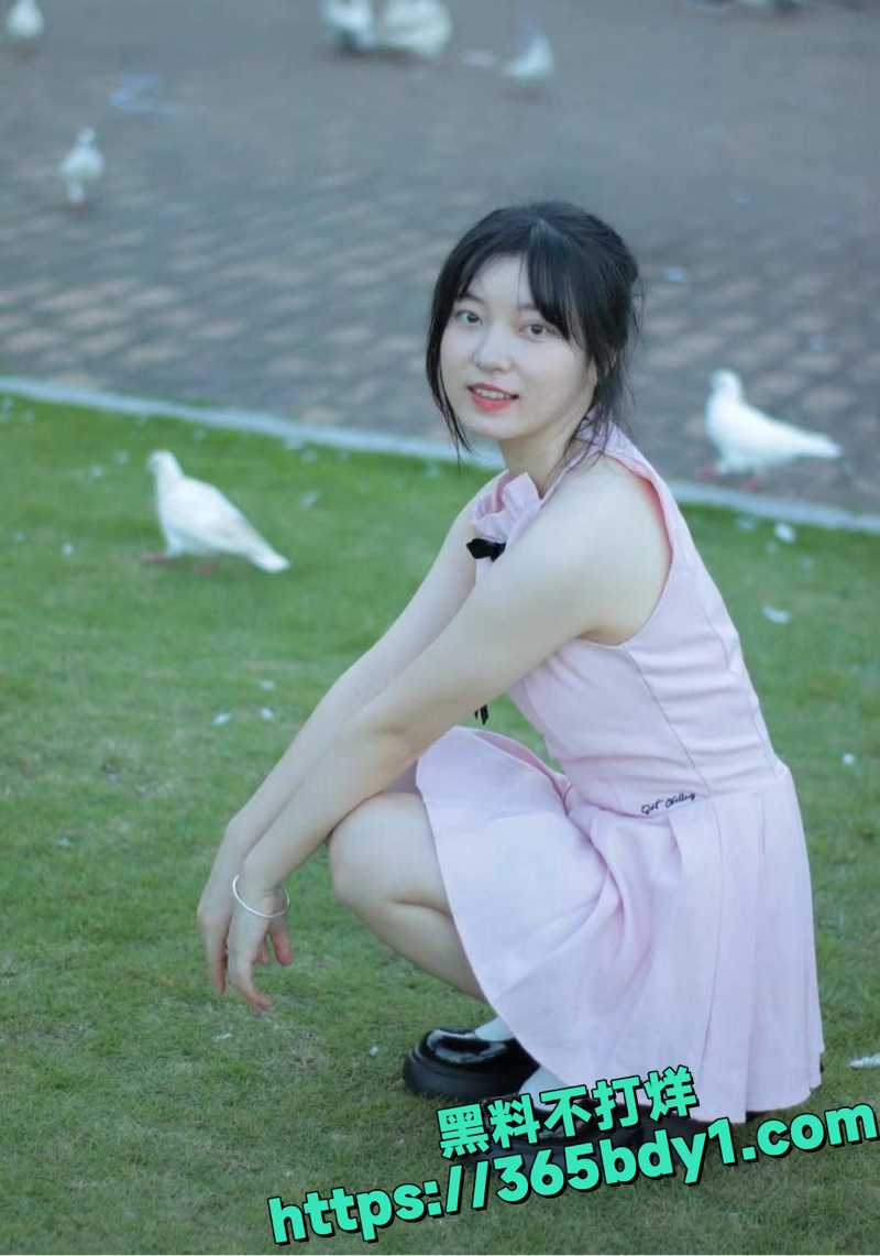 东莞01年甜妹刘鑫温柔献媚6