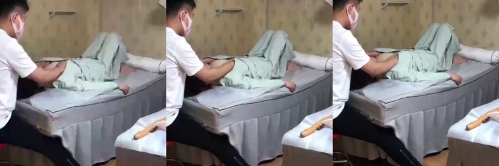 新型擦边按摩方式之反向按摩 客户给躺在床上的技师按摩 看是没看到按看到的只是客人一顿摸！