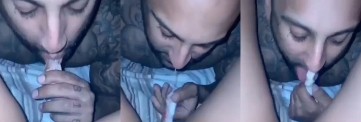 老外花活舔逼舔出卫生棉条！主要他舔出来后还要拿到嘴里吃！