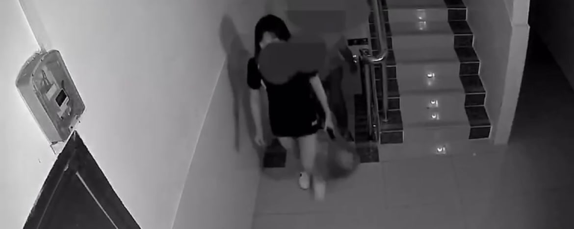 房东发现租户做爱情买卖 调监控然后做好报表 爆红网络