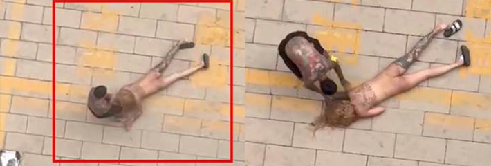 这女子是触犯天条了吗？竟然光天化日之下裸体遭受小伙的暴力摧残 头发都扯掉了！