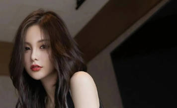 极品美女 浓密黑森林下粉嫩蜜穴 疯狂自慰到失神尖叫！