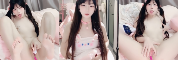 极品萝莉主播 呆呆萝 直播自慰玩弄粉嫩小穴 甜美长相反差到爆！