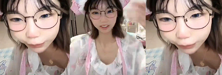 抖音网红安然同学 直播出现胸部露点事故被网友录屏 幼态小萝莉可可爱爱的 坐拥5W多粉丝的女网红