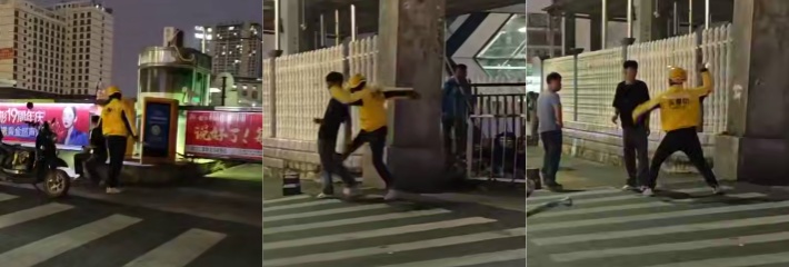 外卖小哥化身刀仔挥砍黑衣男 什么仇什么怨才让老实的外卖小哥过激砍人！