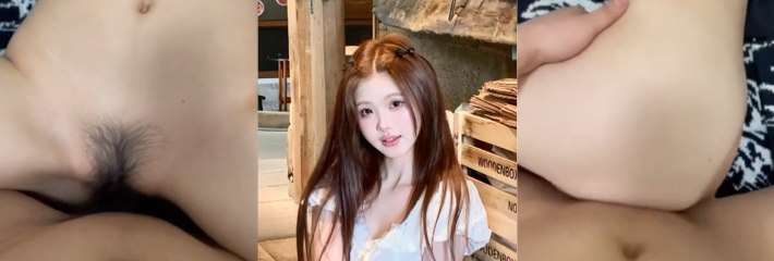 和妹妹同居的日子 妹妹给哥哥按摩直接被拔光衣服 湿润小穴激烈内射