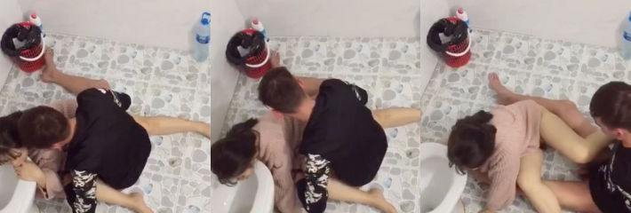 KTV卫生间内一女子被灌醉至神智不清 一男子随即出击将其脱下裤子在卫生间欲想开干！