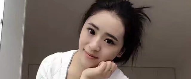 七月最新裸贷逾期 高颜值少妇黄小丽 居家手持身份证全裸自慰视频曝光