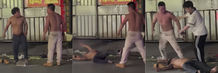 两个侏儒街头打架 其中一个被砖头砸晕 旁边吃瓜小哥看傻眼！