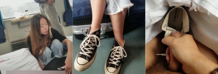 猥琐男子饥渴难耐在火车卧铺上偷拿美女的匡威鞋撸管！露脸偷拍只为寻求刺激！