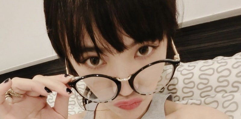 偷拍极品漂亮女邻居 真实换衣巨乳乍现 让人浮想联翩