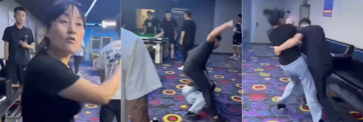 疯狂台球厅 1男1女因为口角爆发肢体冲突 女人的推搡换来耳光 轻轻拍打迎来爆揍！