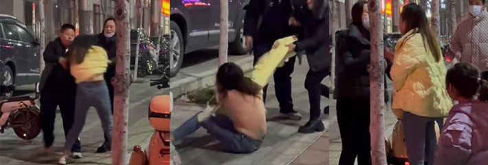 青岛街头原配硬核抓小三，衣服都被脱光了，还知道用手遮一下