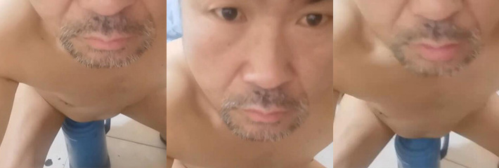 暖水瓶也不放过 逆天饥渴大叔无处发泄 竟用暖水瓶泄欲 没女人就撸道具 大叔真是万物皆可插！