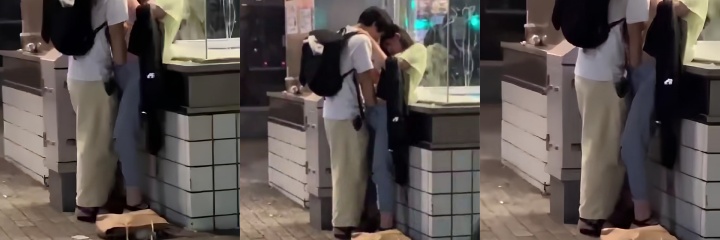 日本涩谷街头 小情侣火辣热吻 男生当街猛抠女友小穴 全程直拍实在太敢玩！