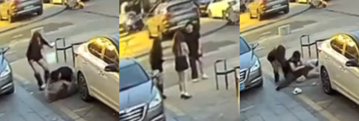 女方疑似出轨 刀仔男友当街情杀女子 刀刀直捅女子要害 鲜血染红地面 捅人视频流出！