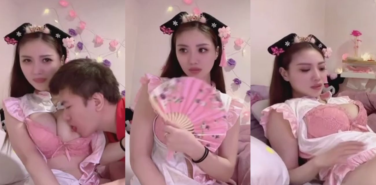 台湾巨乳网黄 李蓉蓉 玩角色扮演 扮演蓉格格期待等王爷临幸 王爷用肉棒直接无套内射 宠幸蓉格格的嫩穴！