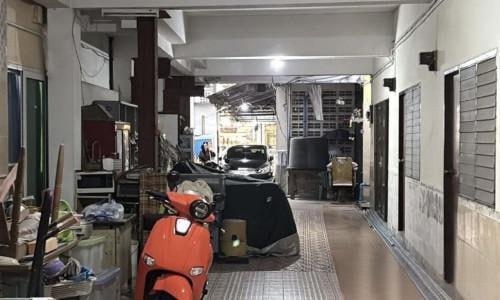 泰国资讯 ：芭堤雅惊魂！19岁老挝少女房内遭夜闯男子殴打抢劫
