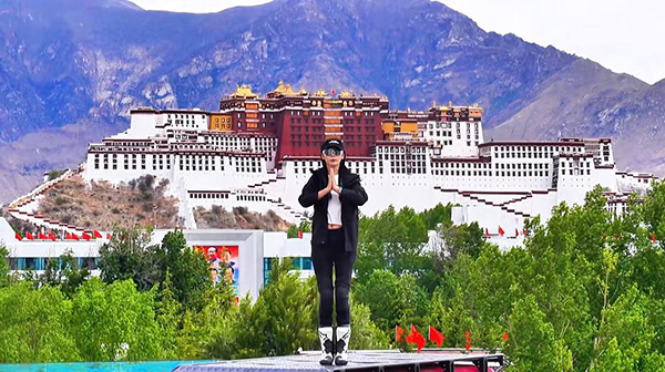 唐山野骑机车女网红 哆啦大梦 明知男方有家庭还暧昧聊骚 叫老公原配找到她后理直气壮叫嚣