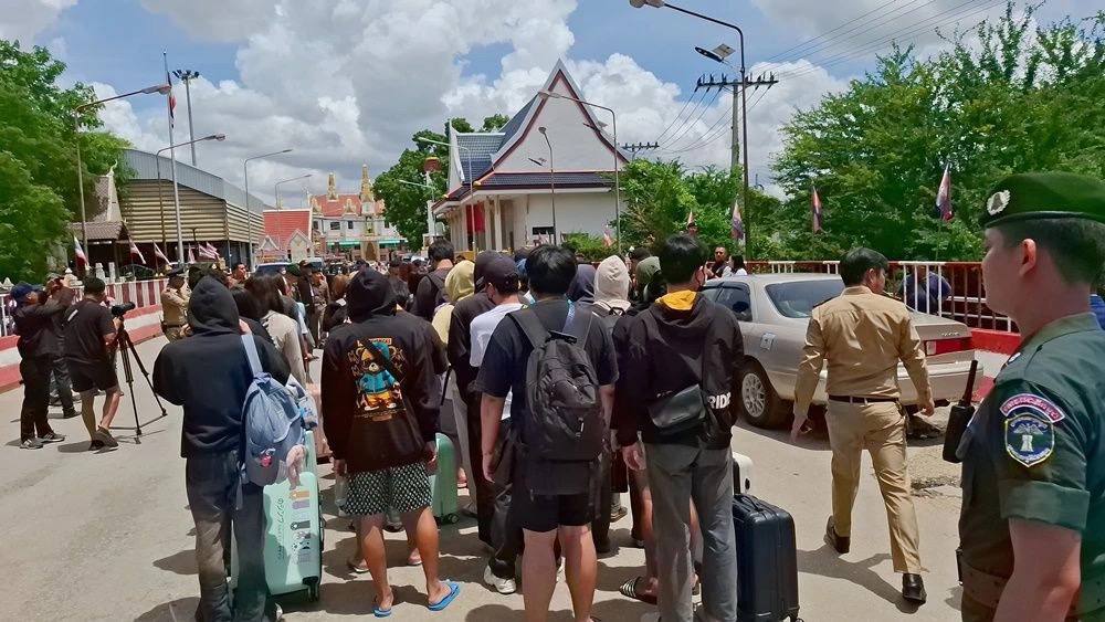 泰国新闻：电诈团伙在柬覆灭 43人落网2人竟是通缉犯