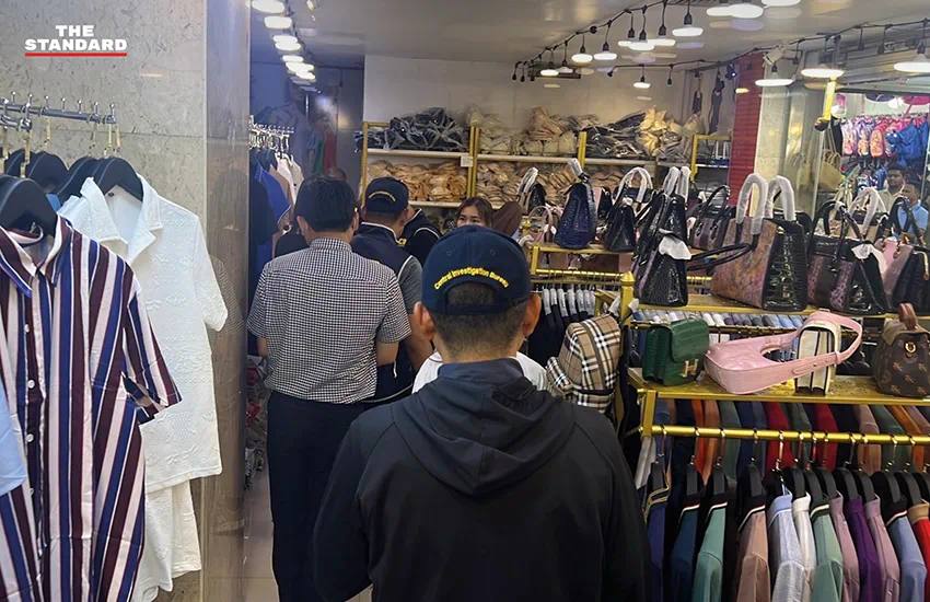泰国新闻：中国男子在曼谷知名商圈卖假货被捕