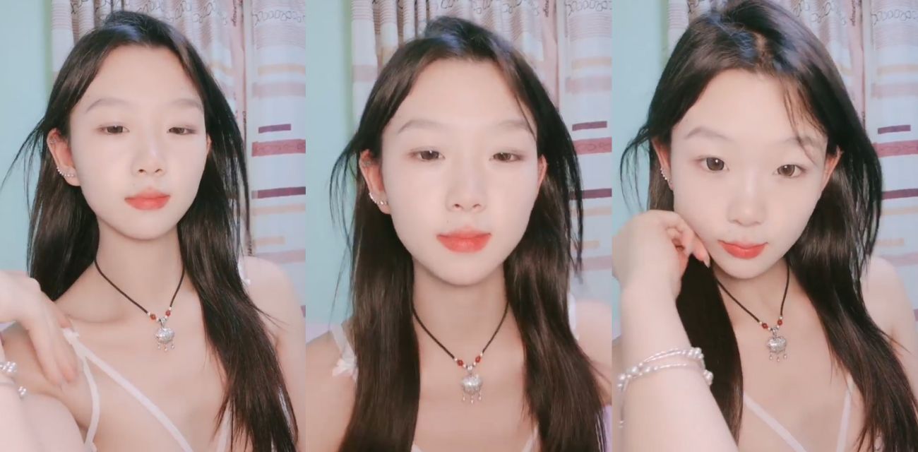 清纯邻家女孩 爱吃草莓 热舞狂插自慰被邻居在网上看见录屏泄密 清纯形象彻底崩塌！