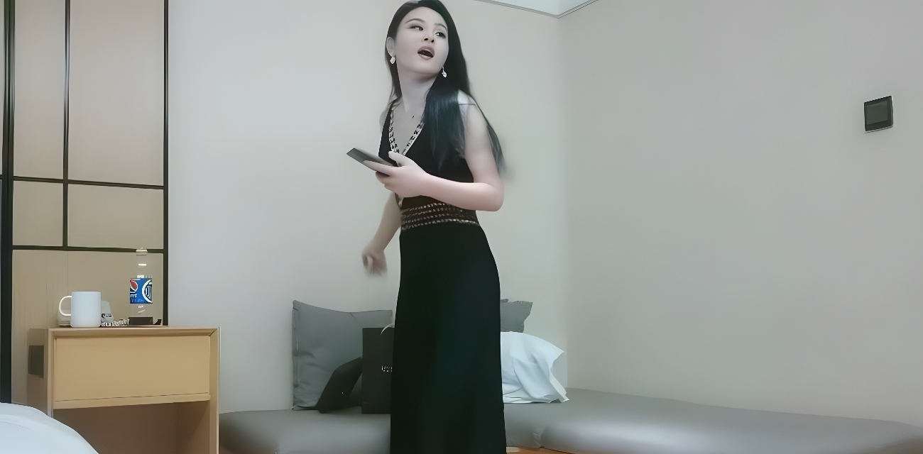 利哥探花170极品少妇大长腿黑丝太骚了！酒店孤单寂寞直接约炮水多到爆