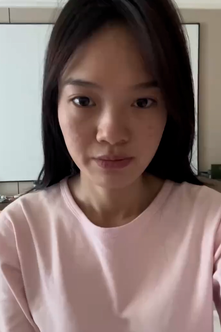 凯里学院旅游管理 袁银伶 深夜视频裸聊通话中脱光衣服任由对方观看指导