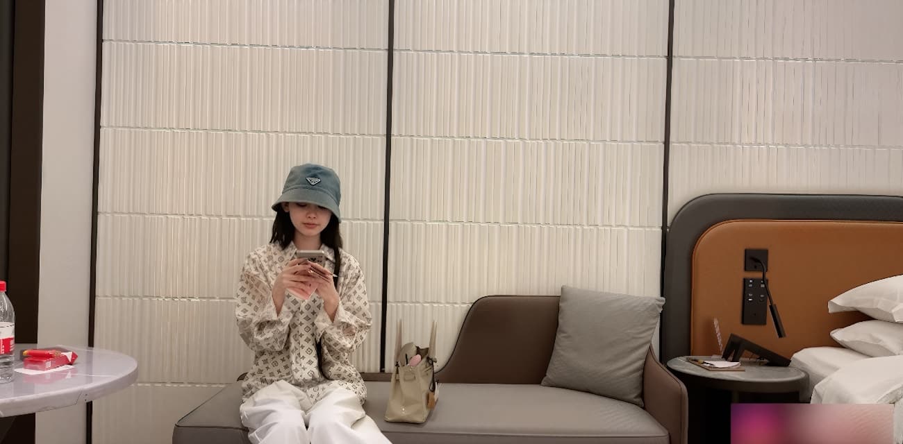 约操极品女神全程狂催射精快点！再快点！最后连翘臀都不配合，气炸男主直接憋射走人，全程高能翻车大戏！