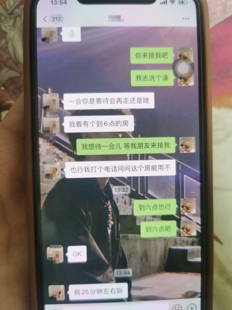 上海电影院当场捉奸曝光 一场大型修罗场既视感！