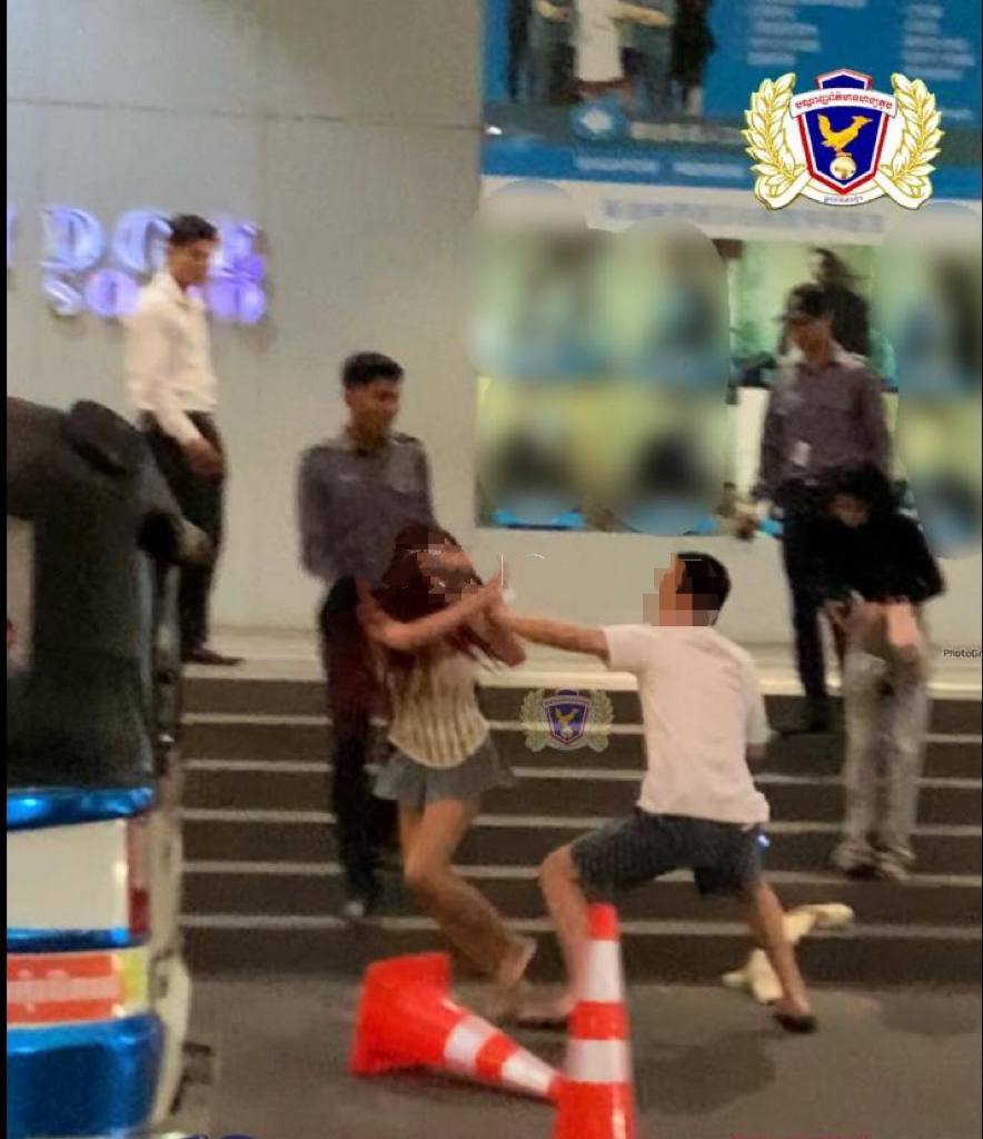 柬埔寨资讯：和美女网聊奔现，发现其竟是“人妖”！金边一中国男子当街揍人