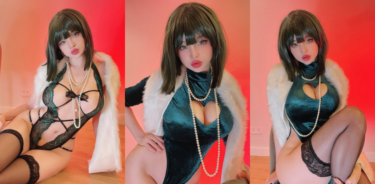onlyfans人气极品巨乳女神 Hidori_rose cos一拳超人地狱吹雪 假鸡吧疯狂插入，淫水横流，最后都潮吹了！