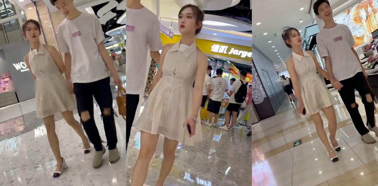 街头抄底偷拍！白皙小姐姐与男女逛街被抄底 透明蕾丝花内内 逼毛忽隐忽现！